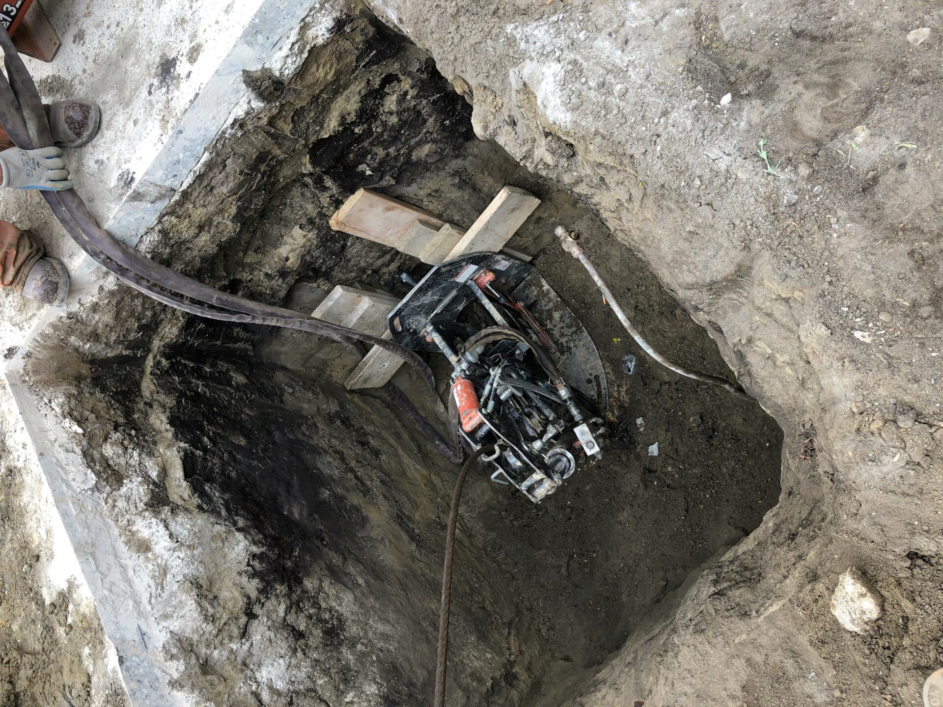 Strathcona Excavating offers Alberta directional drilling for pipe burst projects